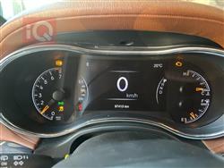 جیپ گراند شیرۆکی